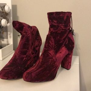 Express velvet boots